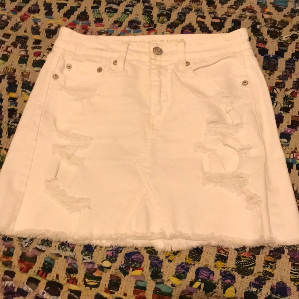 American eagle white jean skirt
